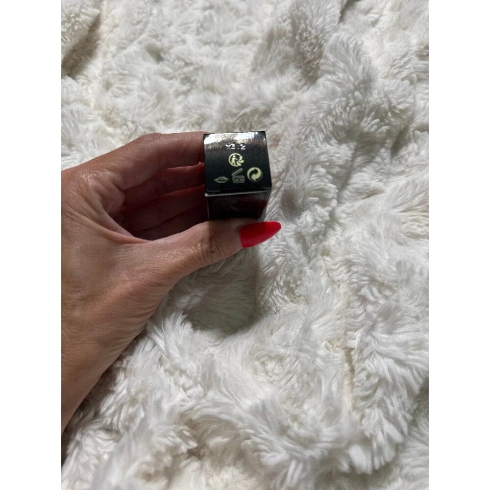 D & G Dolce and Gabbana the only one lipstick 125 touch of nude